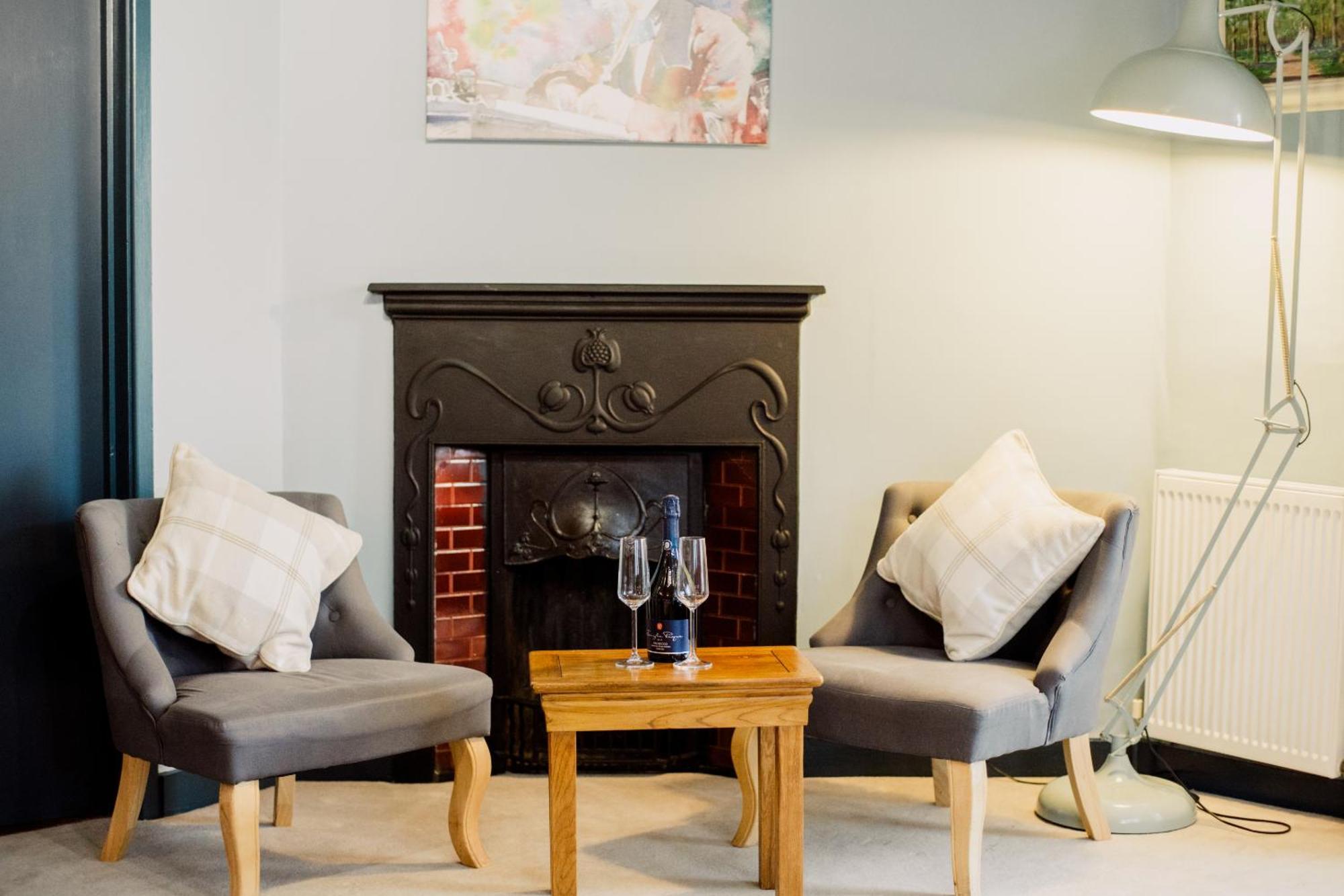 The Corner House Canterbury Bagian luar foto