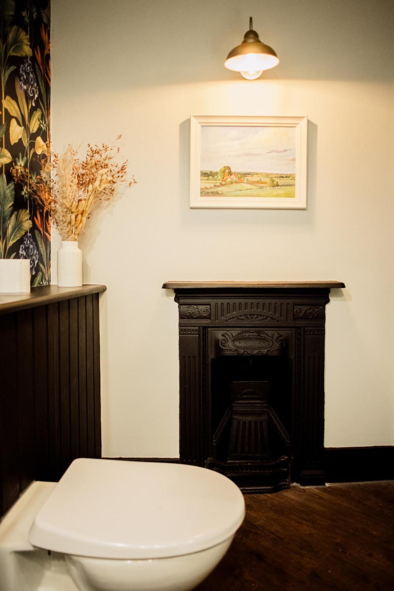 The Corner House Canterbury Bagian luar foto