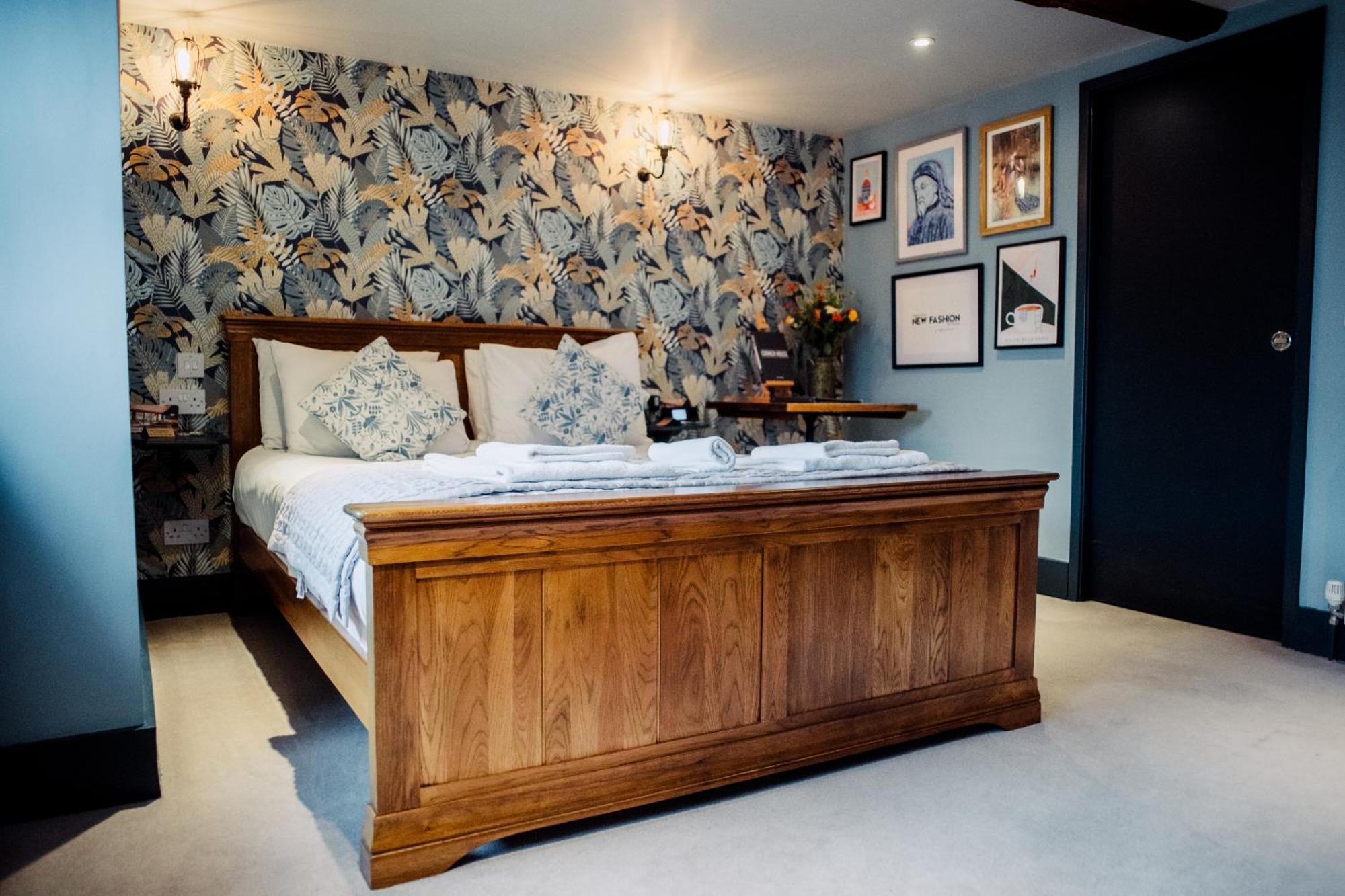 The Corner House Canterbury Bagian luar foto